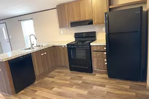 810 Collins, Llano, TX 78643 - Photo 5