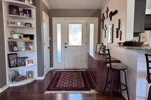 704 Amy Cir, Marble Falls, TX 78654 - Photo 3