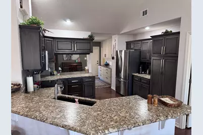 704 Amy Circle, Marble Falls, TX 78654 - Photo 7