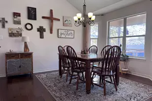 704 Amy Cir, Marble Falls, TX 78654 - Photo 5