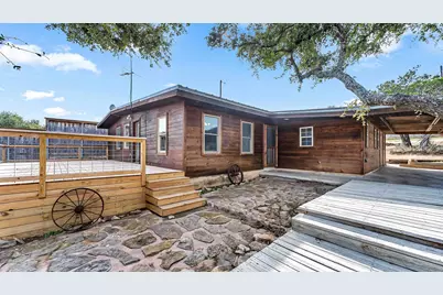 201 Acorn Street, Burnet, TX 78611 - Photo 5