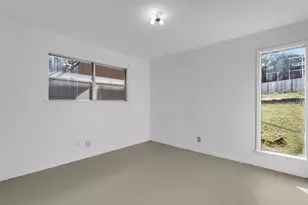 201 Acorn St, Burnet, TX 78611 - Photo 15