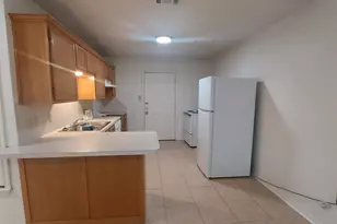 404 A Ave S, Marble Falls, TX 78654 - Photo 3