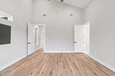612 Broken Hills, Horseshoe Bay, TX 78657 - Photo 17
