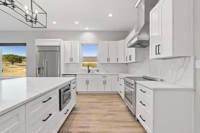 612 Broken Hills, Horseshoe Bay, TX 78657 - Photo 9