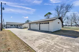 1846 Bluebonnet Ln, Kingsland, TX 78639 - Photo 29