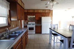 801 Mildred Ave, Burnet, TX 78611 - Photo 9