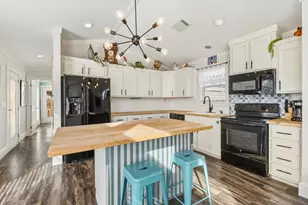 307 Lnb St, Buchanan Dam, TX 78609 - Photo 9