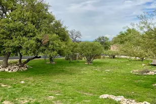 2203 25th St, Horseshoe Bay, TX 78657 - Photo 3