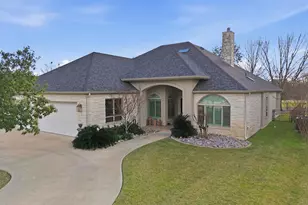 425 St Andrews, Meadowlakes, TX 78654 - Photo 3