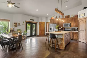 201 N Oak Vista Dr, Burnet, TX 78611 - Photo 5