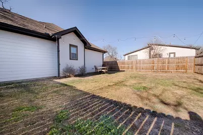 301 E Stonecastle Drive, Granite Shoals, TX 78654 - Photo 29