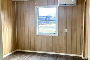 703 W Ollie St, Llano, TX 78643 - Photo 11