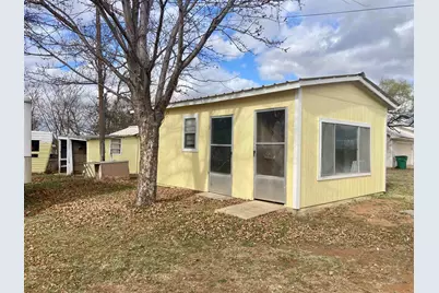 703 W Ollie Street, Llano, TX 78643 - Photo 15