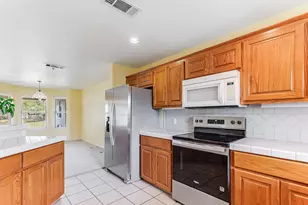 670 C R 100, Burnet, TX 78611 - Photo 11