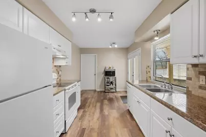 1201 Hi Stirrup #104, Horseshoe Bay, TX 78657 - Photo 7