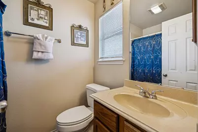 730 E Mather Street, New Braunfels, TX 78130 - Photo 15