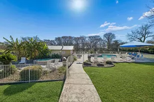 730 E Mather St, New Braunfels, TX 78130 - Photo 23