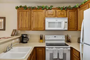 730 E Mather St, New Braunfels, TX 78130 - Photo 11