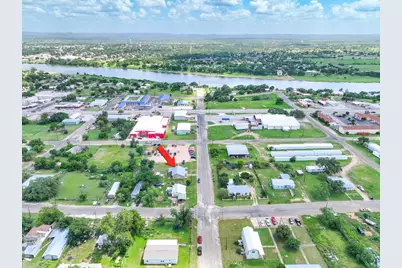 1004 Avon Ave, Llano, TX 78643 - Photo 29