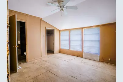 1004 Avon Ave, Llano, TX 78643 - Photo 17