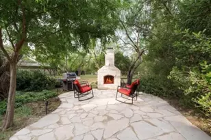 203 W Hi Circle, Horseshoe Bay, TX 78657 - Photo 5