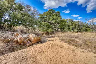 12759 S Highway 16, Llano, TX 78643 - Photo 23