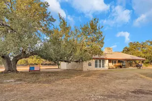 400 Robin Ln, Bertram, TX 78605 - Photo 21