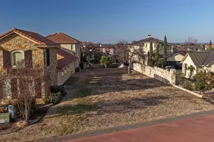 205 Dominion Dr, Horseshoe Bay, TX 78657 - Photo 1