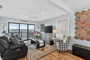 104 Island Dr Dr, Horseshoe Bay, TX 78657 - Photo 7