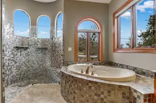 301 Circle Dr, Horseshoe Bay, TX 78657 - Photo 15