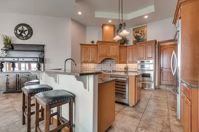 301 Circle Dr, Horseshoe Bay, TX 78657 - Photo 7