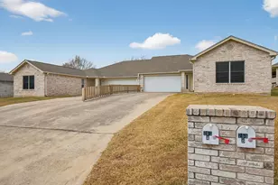 268 Braeburn Cir Circle, Meadowlakes, TX 78654 - Photo 1