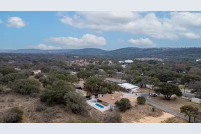 1109 County Road 132A, Kingsland, TX 78639 - Photo 3