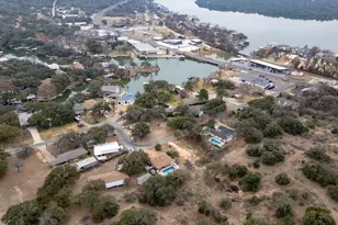 1109 Co Rd 132A, Kingsland, TX 78639 - Photo 7