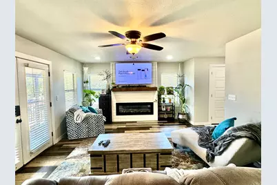 800 Lakeway, Burnet, TX 78611 - Photo 17