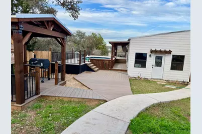 800 Lakeway, Burnet, TX 78611 - Photo 11