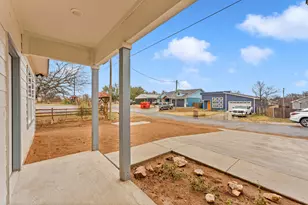 1917 Greenwood Ln, Kingsland, TX 78639 - Photo 5