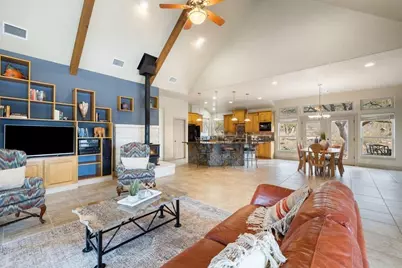 232 Crooked Oak Lane, Round Mountain, TX 78663 - Photo 9