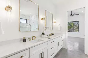 300 Deer Dr, Sunrise Beach, TX 78643 - Photo 13