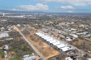 919 Austin St, Kingsland, TX 78639 - Photo 23