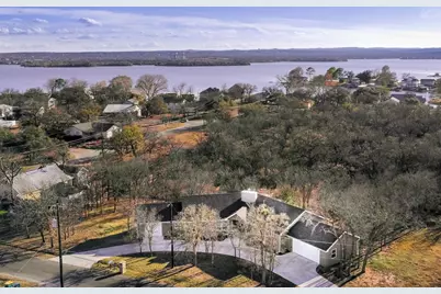 518 E Bluebriar Drive, Granite Shoals, TX 78654 - Photo 1