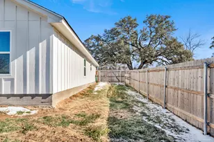 1706 Redwood Dr, Granite Shoals, TX 78654 - Photo 21