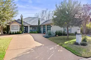 715 Mountain Leather, Horseshoe Bay, TX 78657 - Photo 1