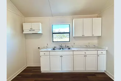 306 N West St., Burnet, TX 78611 - Photo 5