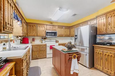 106 Redbird Street, Marble Falls, TX 78654 - Photo 3