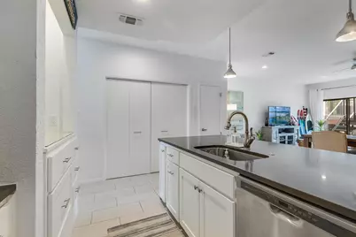 613 Hi Circle North #E, Horseshoe Bay, TX 78657 - Photo 11