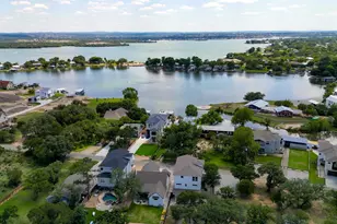 1511 Hill Top Dr, Granite Shoals, TX 78654 - Photo 1