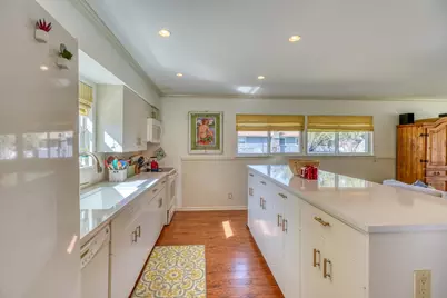 621 Sandy Mountain Drive, Sunrise Beach, TX 78643 - Photo 7