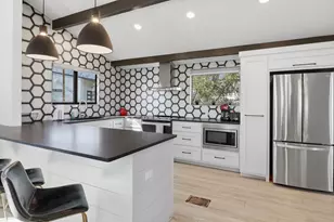 508 Sherwood Forest Dr, Granite Shoals, TX 78654 - Photo 9